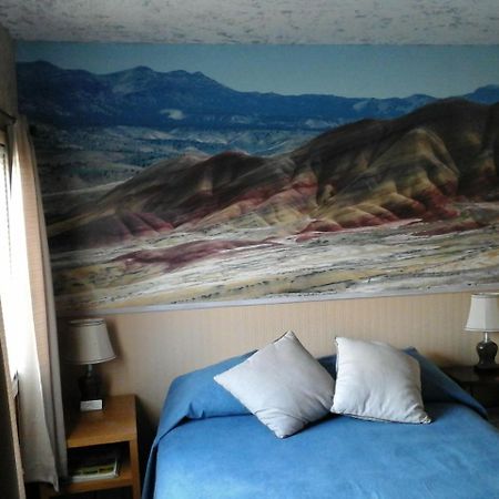 River Bend Motel Llc Spray Esterno foto